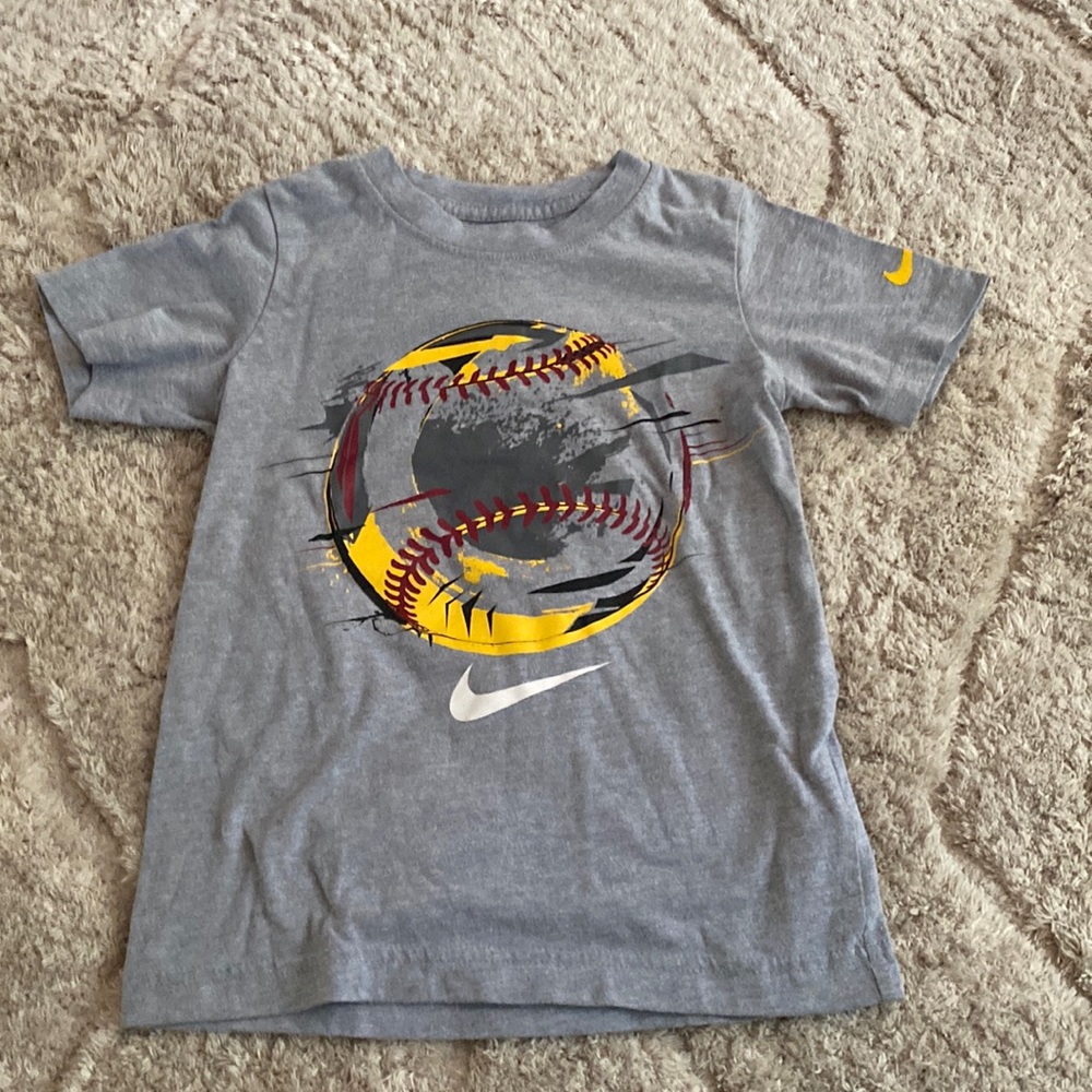boy’s shirt